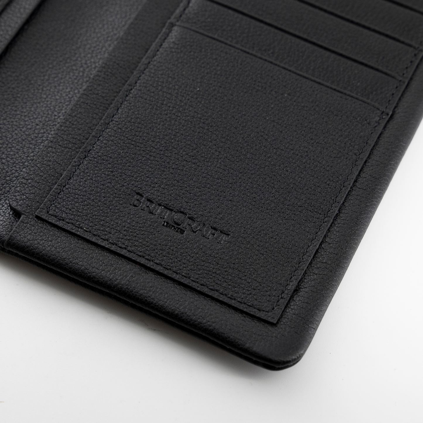 BritCraft Heritage Leather Travel Companion - Black